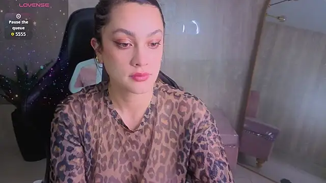 Snapshot of Aria95_a chatting on 03-14-26, 01:17 Aria95 a online show from 03-14-26, 01:17