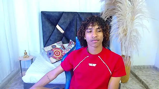 Snapshot of angelll18_ chatting on 02-16-26, 09:13 angelll18 online show from 02-16-26, 09:13