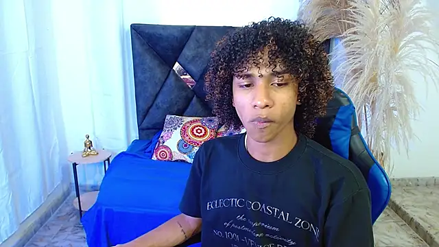 angelll18  online show from 03-24-26, 08:53