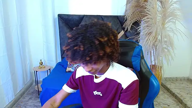 angelll18  online show from 04-18-26, 08:20