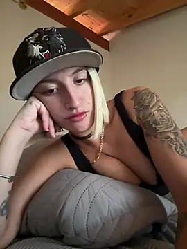 lolalatinaa online show from 03-17-26, 03:37