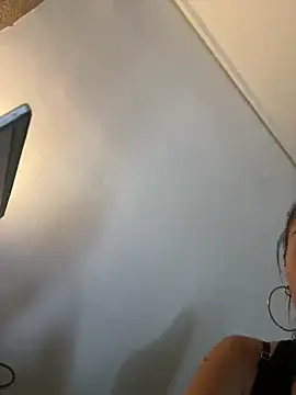 Snapshot of lolalatinaa chatting on 05-23-26, 03:00 lolalatinaa online show from 05-23-26, 03:00