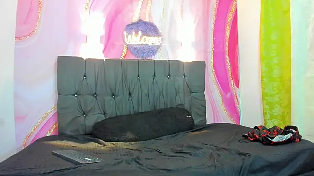 Snapshot of Straight_Guy22 chatting on 01-13-26, 04:49 Straight Guy22 online show from 01-13-26, 04:49