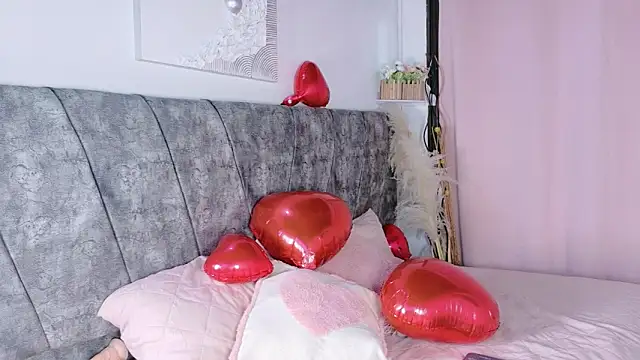 NanyMatrioska online show from 02-12-26, 07:35