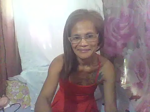 Petite elise online show from 04-15-26, 06:08