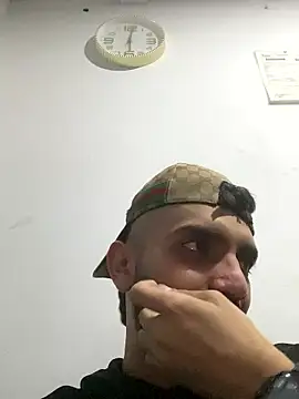 jamess 0 online show from 01-11-26, 11:00