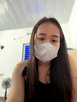 Snapshot of NinaBaby22 chatting on 12-17-25, 06:51 NinaBaby22 online show from 12-17-25, 06:51