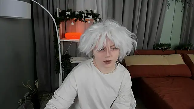 KellyKik online show from 12-15-25, 08:25