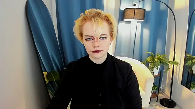 KellyKik online show from 01-14-26, 01:26