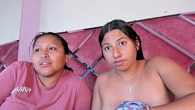 Snapshot of SolTully chatting on 04-10-26, 12:56 SolTully online show from 04-10-26, 12:56