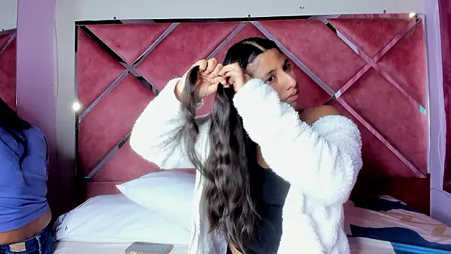 Snapshot of SolTully chatting on 03-12-26, 12:20 SolTully online show from 03-12-26, 12:20