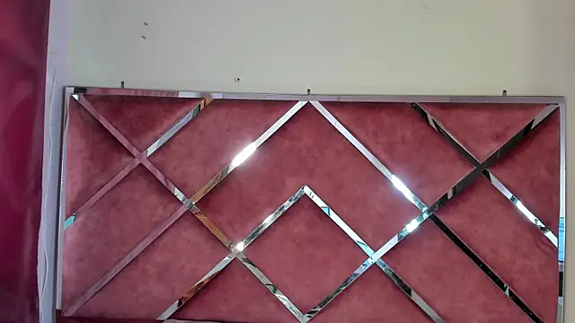 Snapshot of SolTully chatting on 04-09-26, 12:33 SolTully online show from 04-09-26, 12:33