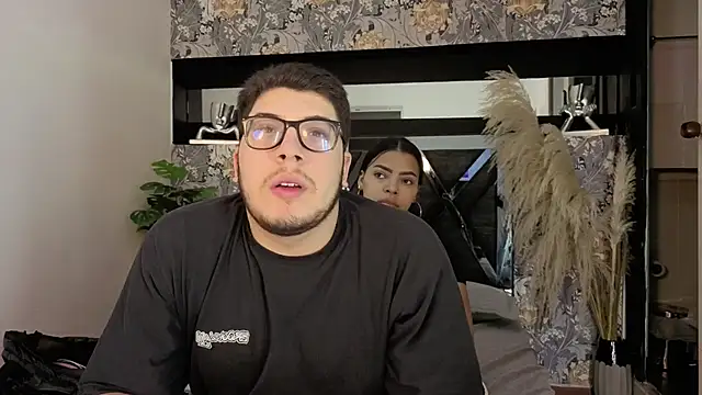 Snapshot of Chel_seth chatting on 01-12-26, 04:08 Chel seth online show from 01-12-26, 04:08