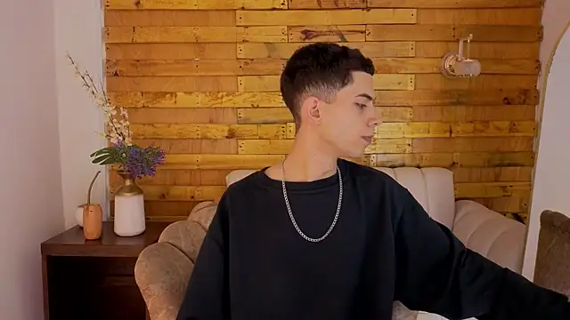 prettyboyy 13 online show from 01-13-26, 08:24