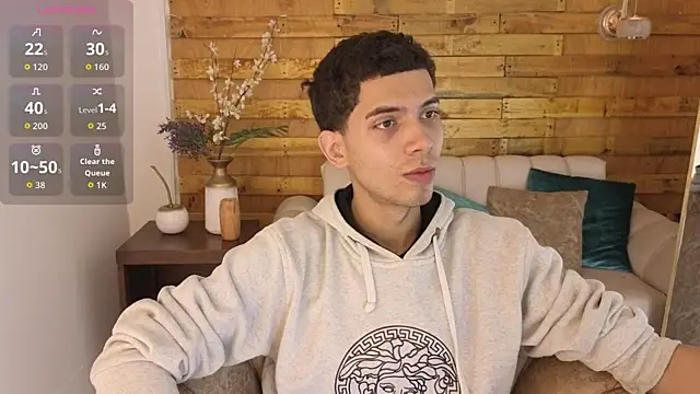 prettyboyy 13 online show from 12-19-25, 03:32