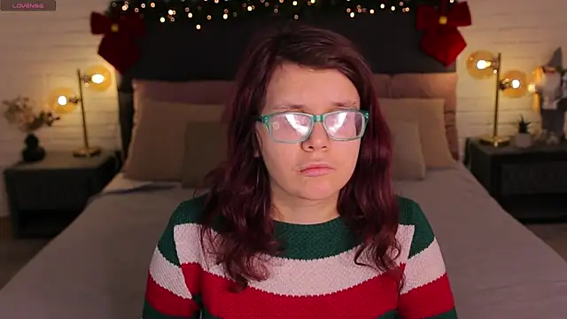 Ariell Mini online show from 12-18-25, 07:02