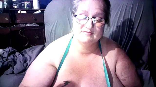 Snapshot of jade-belle chatting on 05-27-26, 07:16 jade-belle online show from 05-27-26, 07:16