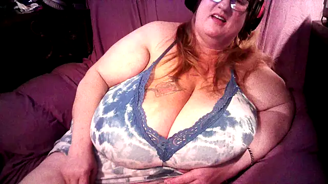 Snapshot of jade-belle chatting on 02-18-26, 06:55 jade-belle online show from 02-18-26, 06:55