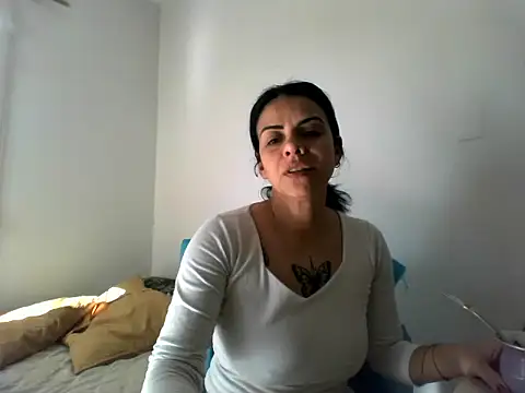 luluclark69 online show from 07-09-26, 04:39