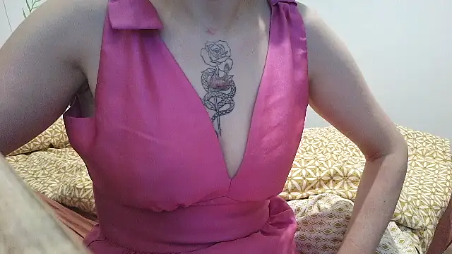 Snapshot of anngelle chatting on 06-12-26, 07:50 anngelle online show from 06-12-26, 07:50