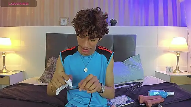 Snapshot of Will_Turneer chatting on 01-15-26, 04:38 Will Turneer online show from 01-15-26, 04:38