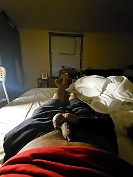 Gnax1 online show from 12-21-25, 04:19