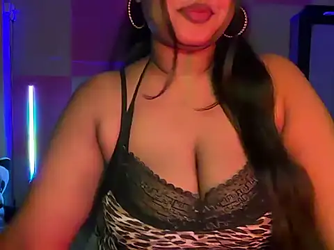 Snapshot of sonal-6 chatting on 06-21-26, 06:25 sonal-6 online show from 06-21-26, 06:25