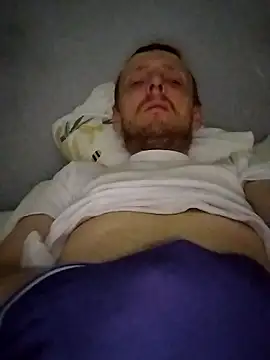 CrookedBunk3527 online show from 01-08-26, 09:43