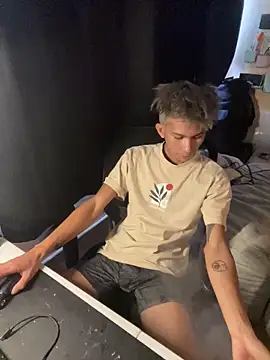 jhaycobXgarcia online show from 02-02-26, 09:03