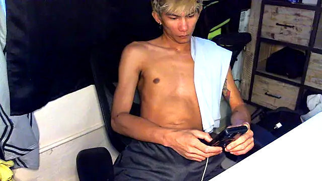 jhaycobXgarcia online show from 04-04-26, 12:28