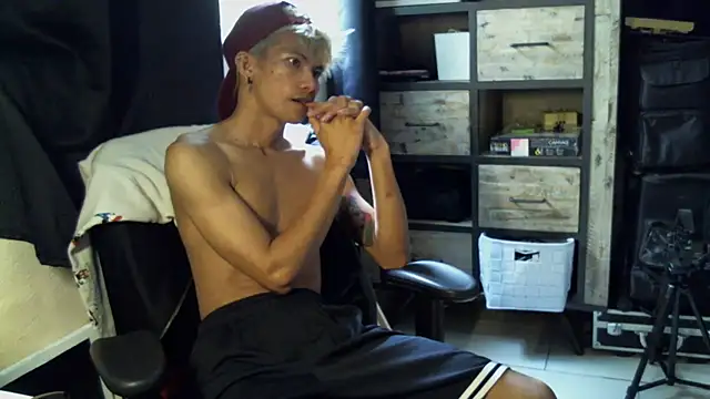 jhaycobXgarcia online show from 03-06-26, 01:33