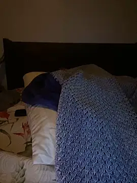 jhaycobXgarcia online show from 12-18-25, 01:59