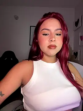 Zarahs Blare1 online show from 12-17-25, 03:22