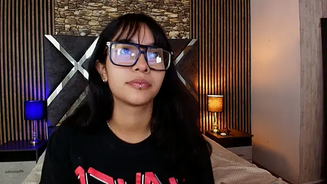 Amy channel online show from 06-26-26, 12:44