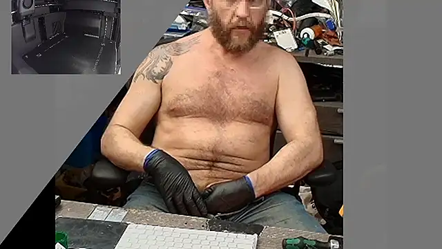 HouseOfHans online show from 01-09-26, 01:12