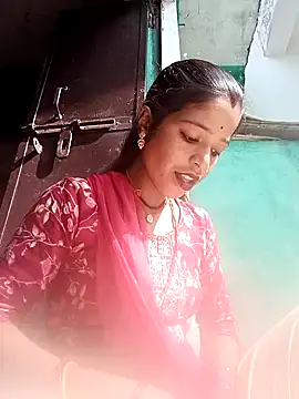 Snapshot of Juli_pande chatting on 01-09-26, 07:15 Juli pande online show from 01-09-26, 07:15