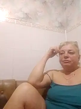 Snapshot of LinaLight88 chatting on 02-25-26, 08:19 LinaLight88 online show from 02-25-26, 08:19