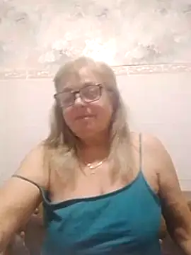 Snapshot of LinaLight88 chatting on 02-28-26, 08:41 LinaLight88 online show from 02-28-26, 08:41