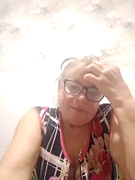 Snapshot of LinaLight88 chatting on 02-04-26, 09:10 LinaLight88 online show from 02-04-26, 09:10