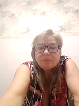 Snapshot of LinaLight88 chatting on 02-03-26, 08:58 LinaLight88 online show from 02-03-26, 08:58