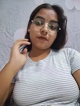 Himani 0122 online show from 06-18-26, 09:25