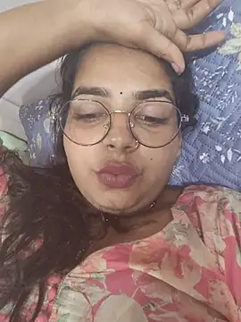 Himani 0122 online show from 07-07-26, 08:01