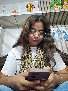 Himani 0122 online show from 06-14-26, 04:57