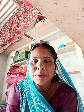 Snapshot of Shreya_pandit chatting on 03-03-26, 06:31 Shreya pandit online show from 03-03-26, 06:31