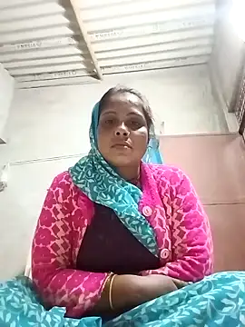 Snapshot of Shreya_pandit chatting on 02-23-26, 06:52 Shreya pandit online show from 02-23-26, 06:52