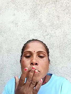 Snapshot of Shreya_pandit chatting on 02-10-26, 10:58 Shreya pandit online show from 02-10-26, 10:58