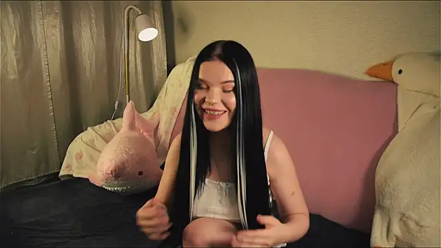 PinkSharky online show from 12-15-25, 04:24