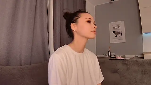 janeLoveSweetHeart online show from 04-15-26, 08:53