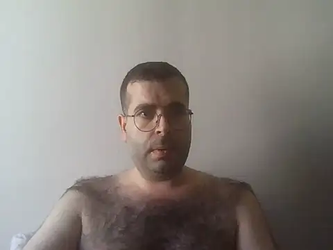 Snapshot of kkadam1 chatting on 05-26-26, 04:43 kkadam1 online show from 05-26-26, 04:43