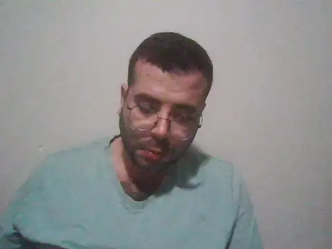 Snapshot of kkadam1 chatting on 05-11-26, 05:43 kkadam1 online show from 05-11-26, 05:43